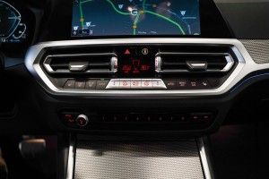 Afbeelding 17 van de BMW 3 Serie Sedan 330e High Executive