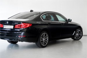 Afbeelding 11 van de BMW 5 Serie Sedan 520i High Executive