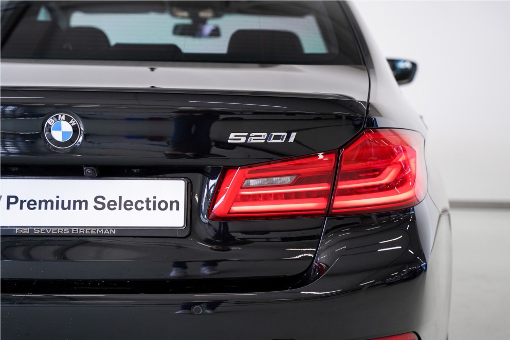 Afbeelding 20 van de BMW 5 Serie Sedan 520i High Executive